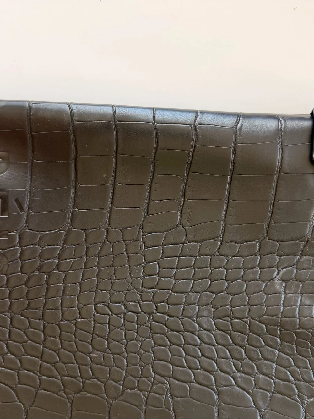 Beis Faux Leather Black Croc-Embossed Laptop Full Zip Pouch Travel Sleeve